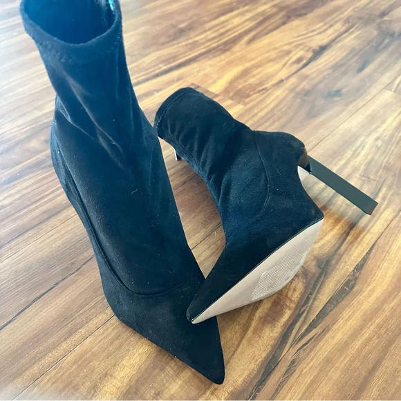 Schutz Bennie Bootie Boots in black with leopard print detail size: 6.5B - Picture 2 of 6